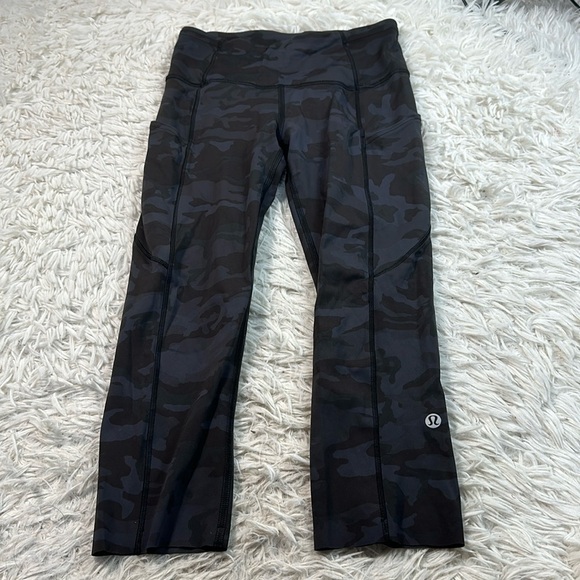 Lululemon Fast and Free Crop II 19" *Non-Reflective Incognito Camo Multi Grey - Picture 1 of 5